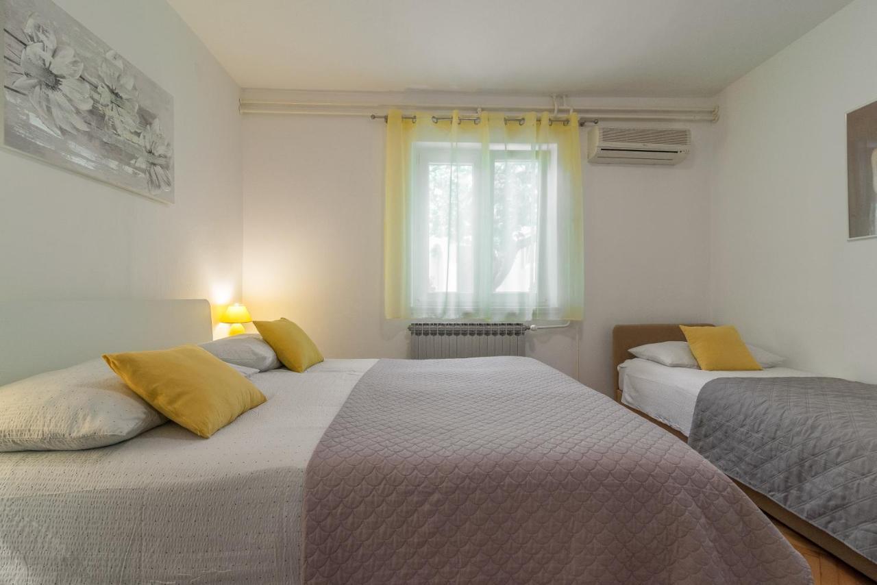 Apartments Tolic 比奥格勒·纳·莫鲁 外观 照片