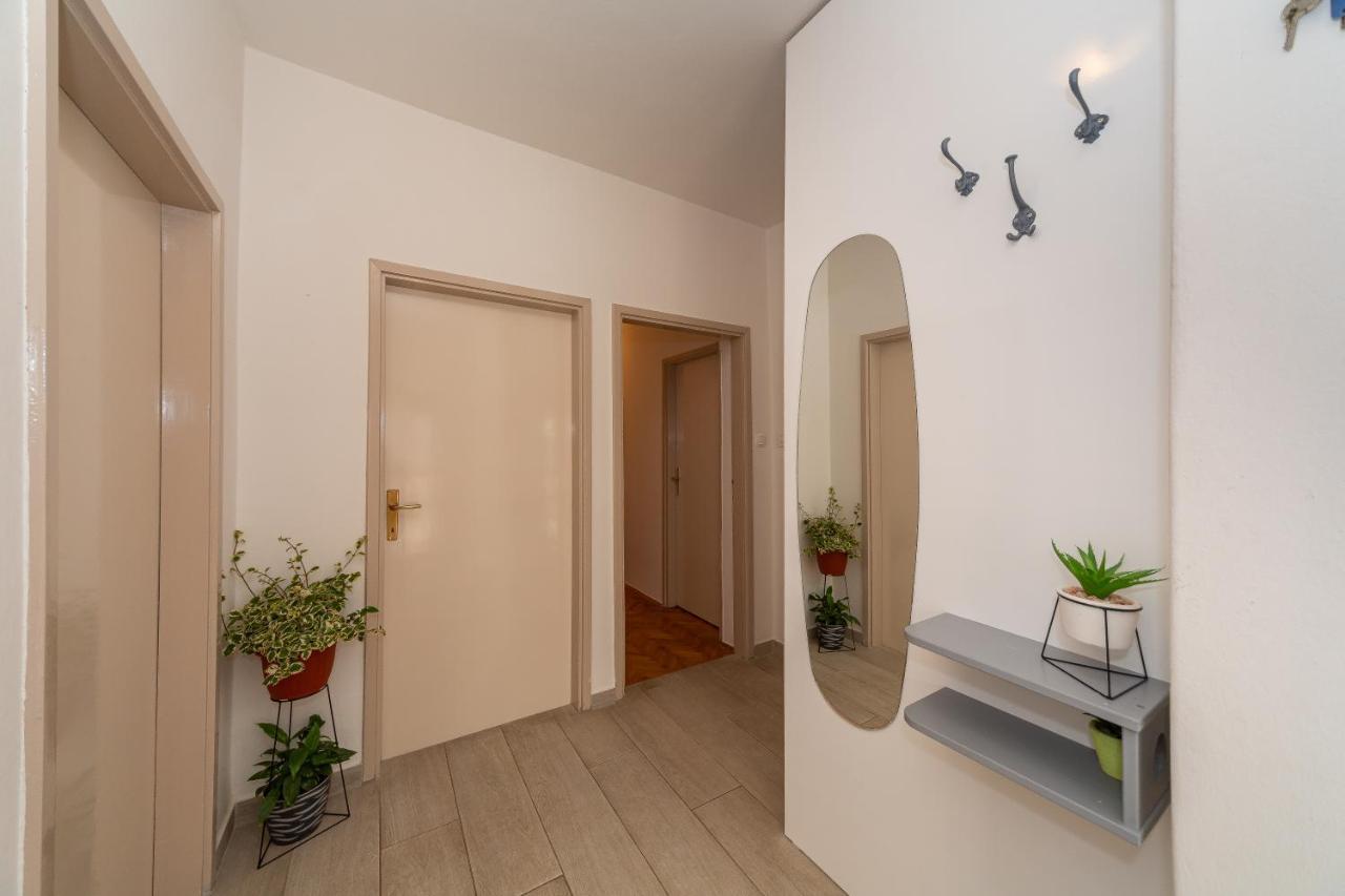 Apartments Tolic 比奥格勒·纳·莫鲁 外观 照片